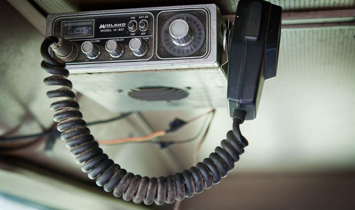 how to use a CB radio