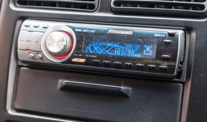 how to remove pioneer double din car stereo without keys