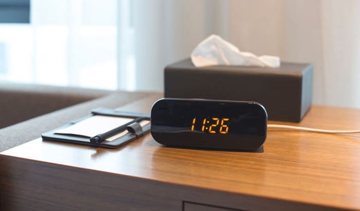 best dual alarm clock radio with battery backup