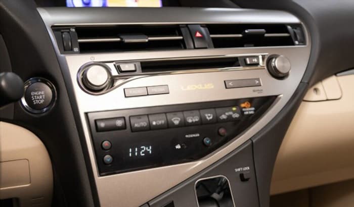 set-radio-stations-in-car