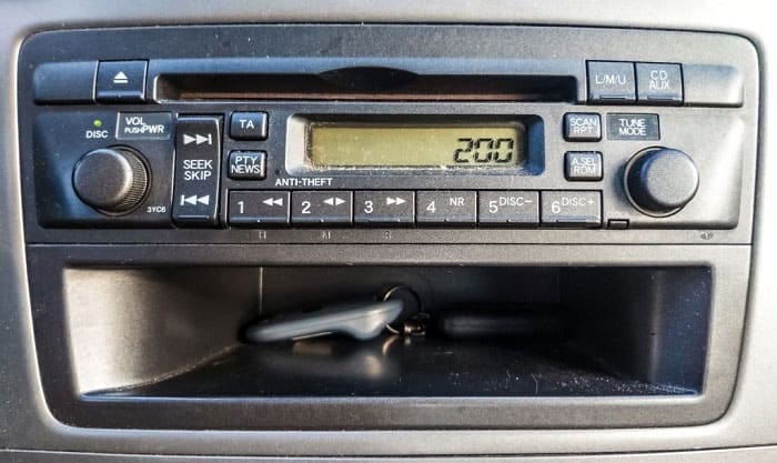 save-radio-stations-in-car