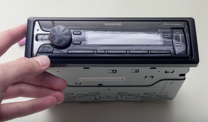 remove-kenwood-stereo